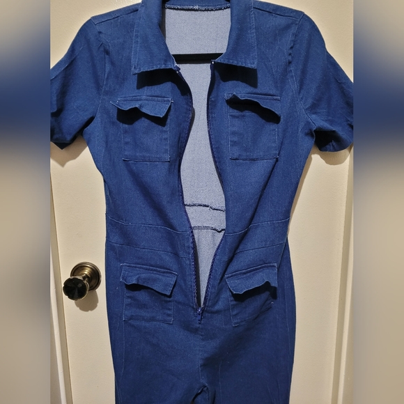 Woman's blue jean jumpsuit - Picture 4 of 4